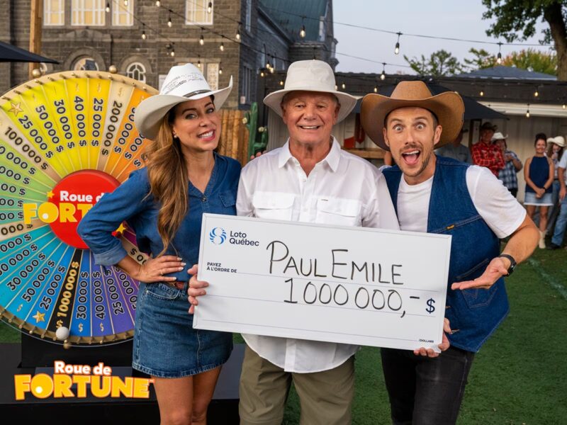 Paul Émile Leboeuf remporte 1 000 000 $ à la Roue de fortune à St-Tite. (Fournit par Loteries de Loto-Québec)